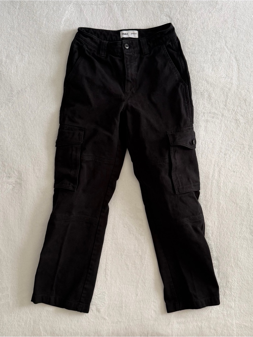 Aritzia TNA Women's Size 0 Supply Trooper Cargo Pants Black Relaxed Cotton Jeans